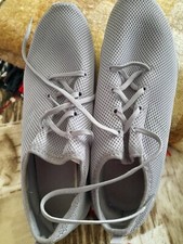 Scarpe tempo libero usato  Italia