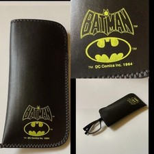1964 Original BATMAN Estojo de Óculos Vinil Preto com Logotipo Amarelo BATMAN DC Comics comprar usado  Enviando para Brazil