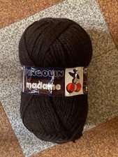 Pelotes madame pingouin d'occasion  Maintenon