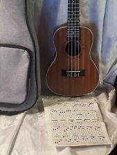 Ukelele Ranch modelo uk23 en estuche con etiquetas ¡Bonito! segunda mano  Embacar hacia Argentina