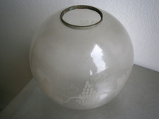 Usado, Globo Difusor Cristal Grabado XIX S Lámpara Petróleo Decoración Uvas Antiguo comprar usado Usado, Globo Difusor Cristal Grabado XIX S Lámpara Petróleo Decoración Uvas Antiguo comprar usado  Enviando para Brazil