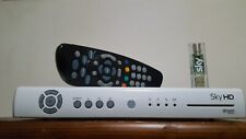 Decoder sky 831 usato  Massa di Somma