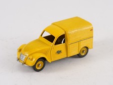 Dinky toys 560 d'occasion Dinky toys 560 d'occasion  Saint-Pourçain-sur-Sioule