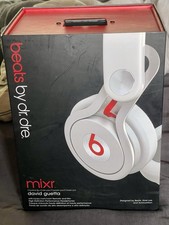 Fones de ouvido Beats by Dr. Dre Beats Mixr mixer branco/vermelho edição David Guetta comprar usado Fones de ouvido Beats by Dr. Dre Beats Mixr mixer branco/vermelho edição David Guetta comprar usado  Enviando para Brazil