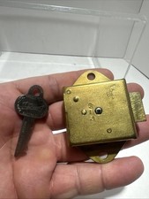 Fechadura de armário vintage Yale Lock? Com chave 69-70 comprar usado  Enviando para Brazil