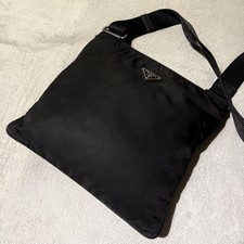 Excellent prada nylon d'occasion  Expédié en Belgium