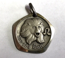 Pendentif lion médaille d'occasion Pendentif lion médaille d'occasion  Saint-Claude