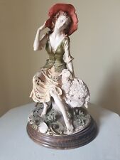 Statua donna capodimonte usato  Catania