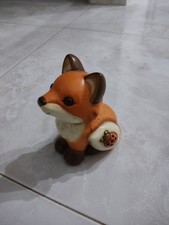 Volpe seduta con usato Volpe seduta con usato  Italia