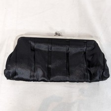 Bolsa de mão Carolina Herrera Fragrances preta fecho prata mini formatura formal, usado comprar usado Bolsa de mão Carolina Herrera Fragrances preta fecho prata mini formatura formal, usado comprar usado  Enviando para Brazil