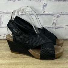 Sandálias anabela Mephisto Belina preta feminina UE 38 EUA 8 couro conforto comprar usado Sandálias anabela Mephisto Belina preta feminina UE 38 EUA 8 couro conforto comprar usado  Enviando para Brazil