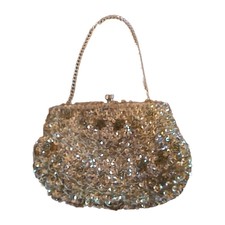 Bolsa de noite vintage dourada com miçangas e lantejoulas alça corrente Hong Kong Kiss Lock em excelente estado usado comprar usado Bolsa de noite vintage dourada com miçangas e lantejoulas alça corrente Hong Kong Kiss Lock em excelente estado usado comprar usado  Enviando para Brazil