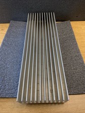 Usado, Dissipador de calor de alumínio amplificador de potência SUPER grande comprar usado Usado, Dissipador de calor de alumínio amplificador de potência SUPER grande comprar usado  Enviando para Brazil