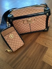 Stunning river island for sale  LONDON