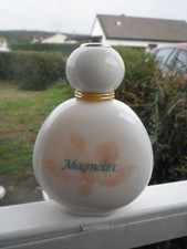 Magnolia yves rocher d'occasion  Expédié en Belgium