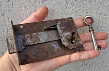 Old lock with d'occasion  Expédié en Belgium