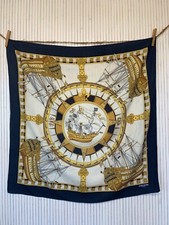 Foulard carré soie d'occasion  Le Péage-de-Roussillon