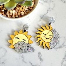 Brincos Sun & Moon acrílico espelhado grande pop art joias celestiais fofas NOVO comprar usado  Enviando para Brazil