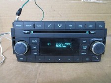 07 2007 Dodge Nitro rádio CD player receptor som estéreo AMFM 05064061 comprar usado  Enviando para Brazil
