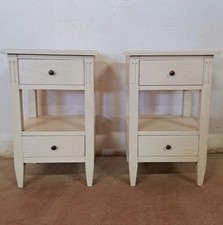 Coppia comodini shabby usato  San Giustino