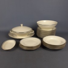 Servizio piatti ceramica usato  Inverigo