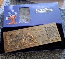 Rare passeport disney d'occasion  Paris VI