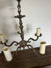 Vintage 5-ramienny mosiądz francuski żyrandol w stylu rokoko połowa wieku świeca kroplowana na sprzedaż  Wysyłka do Poland