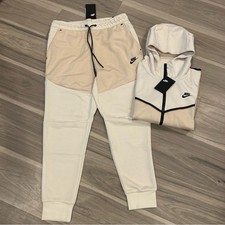 Tuta con pantaloni usato  Ziano Piacentino