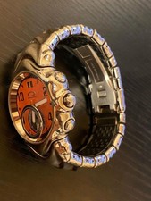 Montre analogique quartz d'occasion  Expédié en France