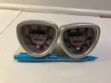 Huret 1960 speedometers d'occasion  Expédié en Belgium