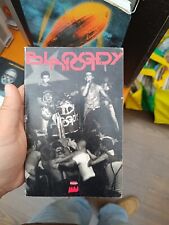 Libro bloody riot usato  Fiumicino