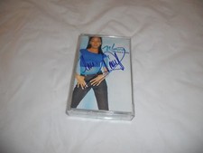 Foto de capa de fita autografada assinada por Monica The Boy is Mine comprar usado  Enviando para Brazil