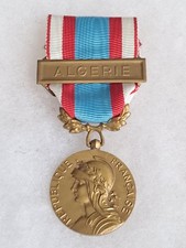 Médaille commémorative guerr d'occasion  Cossé-le-Vivien