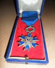 Médaille ordre national d'occasion  Fenouillet