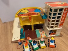 Fisher price garage for sale  SOUTHEND-ON-SEA