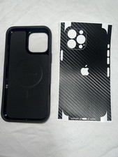 Capa de fibra de carbono Dbrand iPhone 16 Pro Max com pele extra (valor de US$ 80) comprar usado  Enviando para Brazil