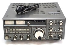 Yaesu 726 transceiver d'occasion  Expédié en Belgium