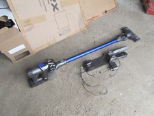 Aspirateur balai dyson d'occasion  Lagnieu