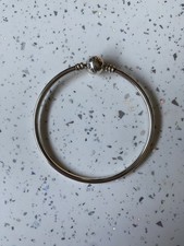 Pandora bracelet jonc d'occasion Pandora bracelet jonc d'occasion  Frejus