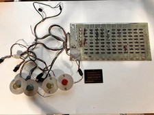 Placa de circuito impresso estilo pong ElectroMotion IV Arcade 4 jogadores com chicote de fios e controles comprar usado  Enviando para Brazil