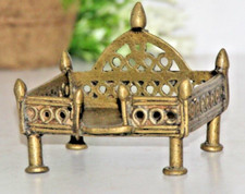 Antiguo Viejo Latón Cama Dios Krishna Trono / Singhasan Para Templo Worship 7162, usado comprar usado Antiguo Viejo Latón Cama Dios Krishna Trono / Singhasan Para Templo Worship 7162, usado comprar usado  Enviando para Brazil