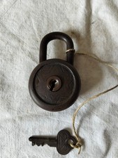 Vecchio lucchetto usato  Bareggio