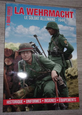 Revue série uniformes d'occasion  Vias
