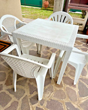 Set tavolo sedie usato  Liscate