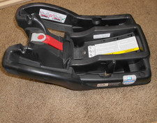 Graco snugride click for sale  New Baltimore