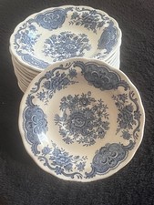Assiettes porcelaine anglaise d'occasion  Saintes