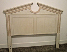 Bed headboard queen for sale Bed headboard queen for sale  Crestview