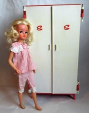 Vintage sindy wardrobe for sale  STOCKPORT