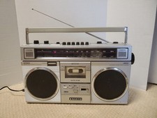 Vintage sanyo boombox d'occasion  Expédié en Belgium