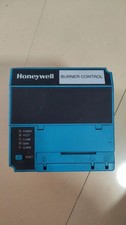 Honeywell rm7890 1015 d'occasion  Expédié en Belgium
